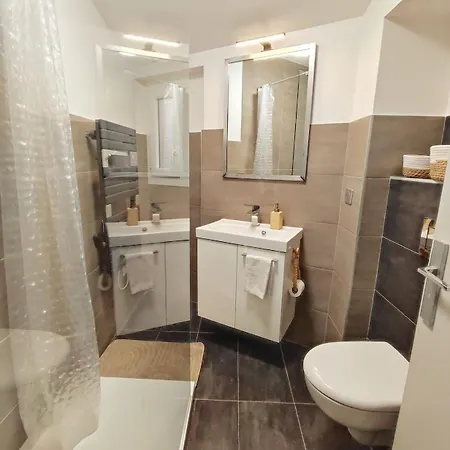 Ubytování v soukromí A 3 Min De La Promenade Des A Pieds 200m