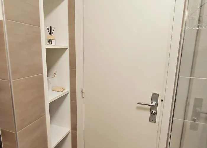 A 3 Min De La Promenade Des A Pieds 200m * ניס